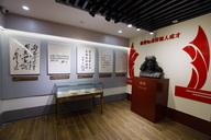 �׷�����